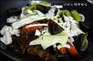 먹다남은 삼겹살 맛나게 처리하기...<돼지찌개와 삼겹조림덮밥>