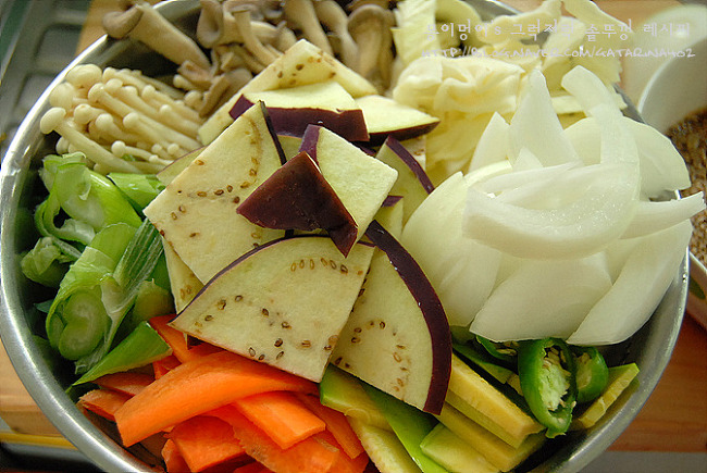 내 맘대로 골라 먹는 쌈 맛! /해산물 제육볶음~