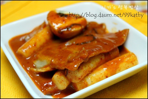 부드러움이 가득한 마요네즈소스 떡볶이